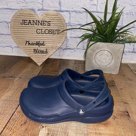 CROCS NAVY CLOG CLOSED TOE - Picture 1 of 11